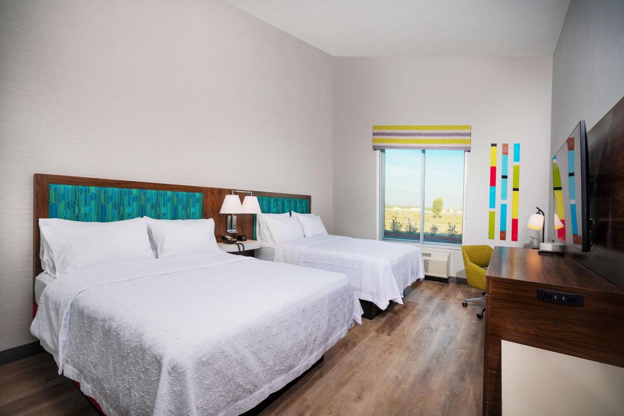 Hampton Inn Riverside March Air Force Base, Ca Buitenkant foto